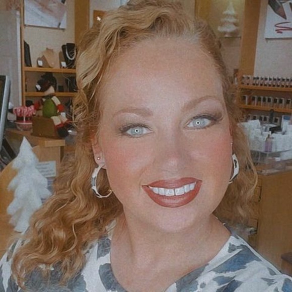 Meet your Posher, Shannon - Picture 1 of 1